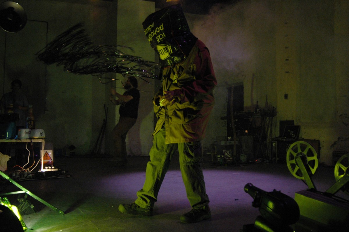Handa Gote, Rain Dance; fot. Roman Mikes Handa Gote, Rain Dance; fot. Roman Mikes