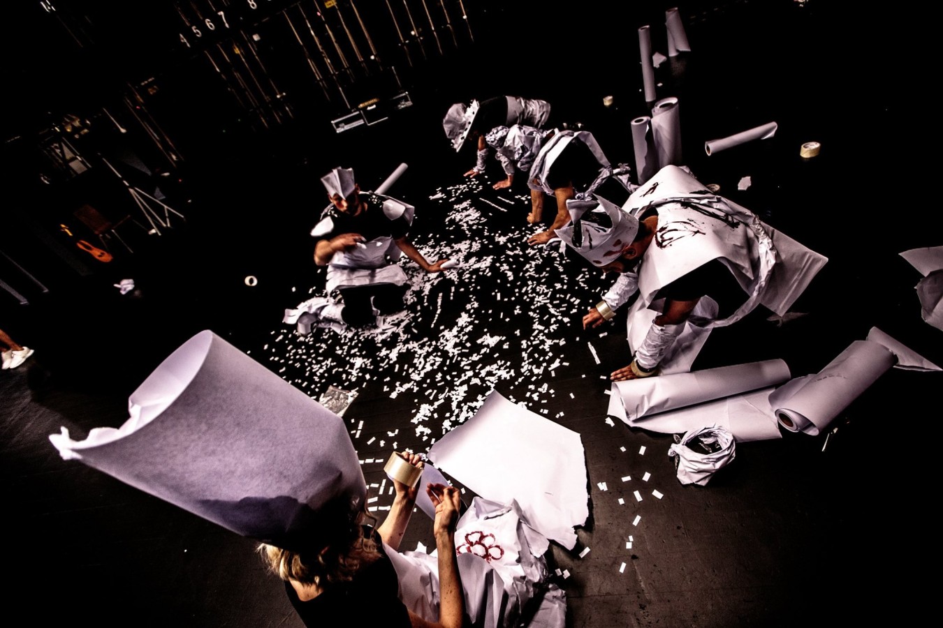 Zdjęcie ze spektaklu Pani Moru; fot. Tobiasz Papuczys Zdjęcie ze spektaklu Pani Moru