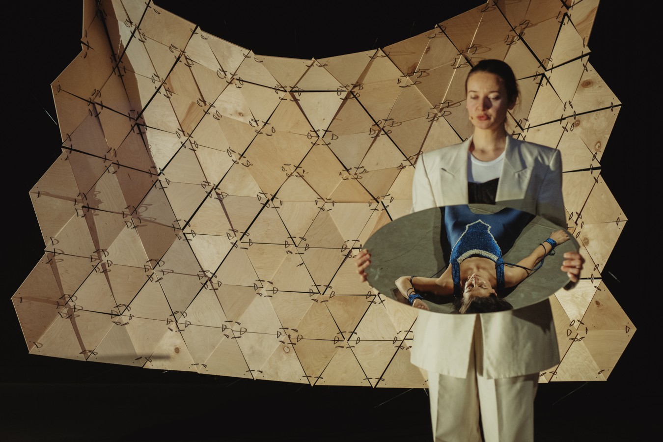 Dom Norymberski w Krakowie i Ośrodek Dokumentacji Sztuki Tadeusza Kantora Cricoteka w Krakowie, Lady Dada: Barbara Kinga Majewska; fot. Klaudyna Schubert