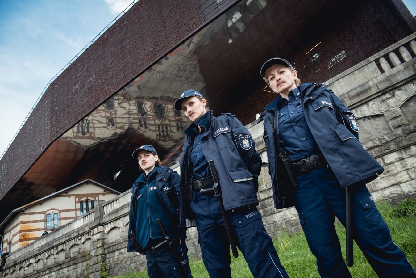 Akcja Czarnych Szmat Aresztowanie Cricoteki; fot. Pat Mic / https://www.facebook.com/czarneszmaty Akcja Czarnych Szmat Aresztowanie Cricoteki; fot. Pat Mic / https://www.facebook.com/czarneszmaty