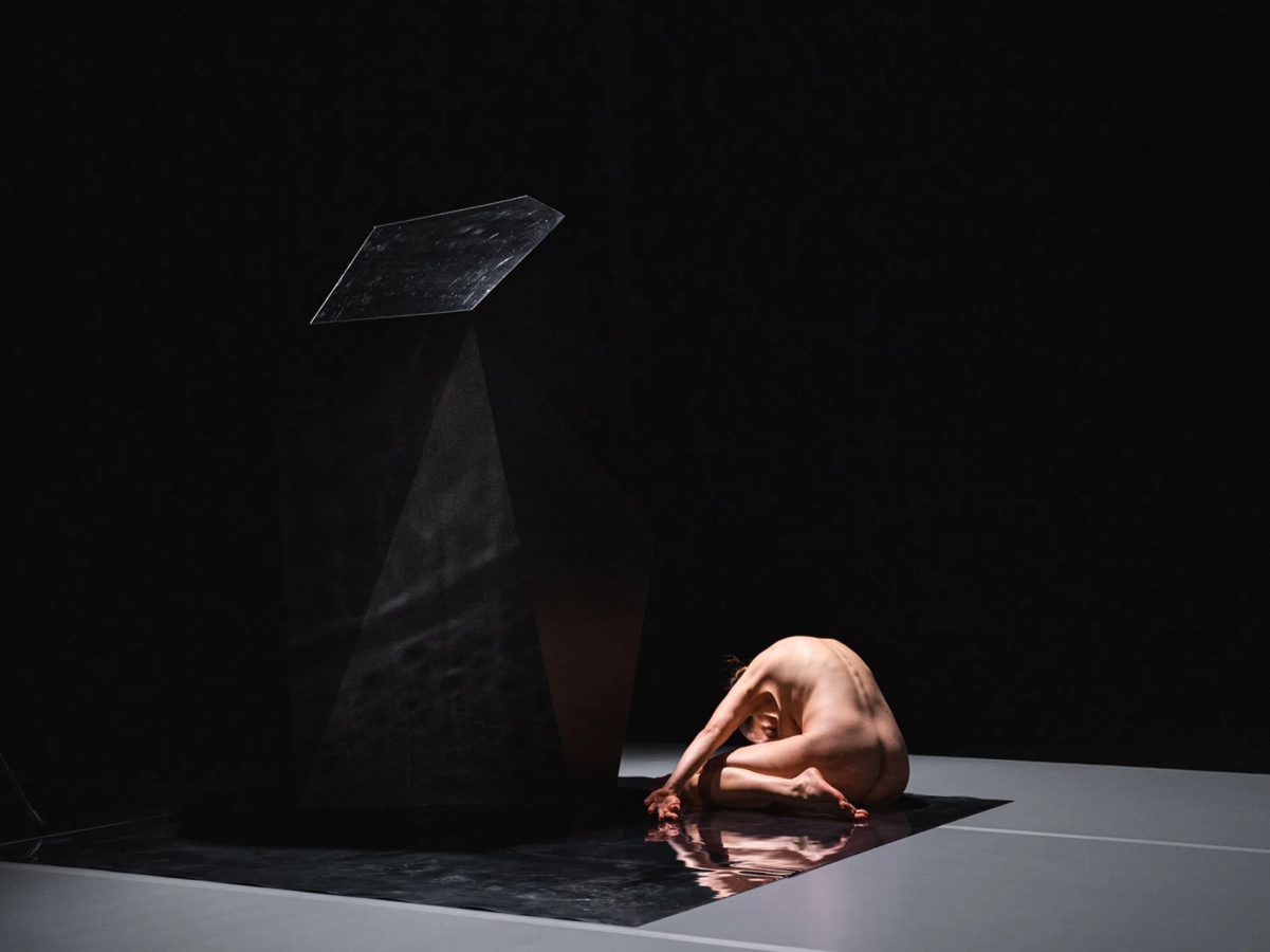 Nowy Teatr w Warszawie i Teatr im. Stefana Żeromskiego w Kielcach, Expiria: Agnieszka Kryst