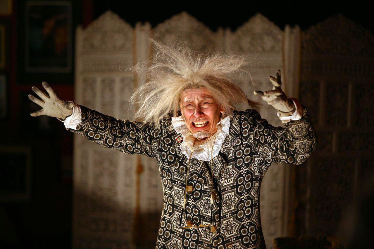Lit Moon Theatre Company, Poor, poor Lear: Nina Sallinen Lit Moon Theatre Company, Poor, poor Lear: Nina Sallinen