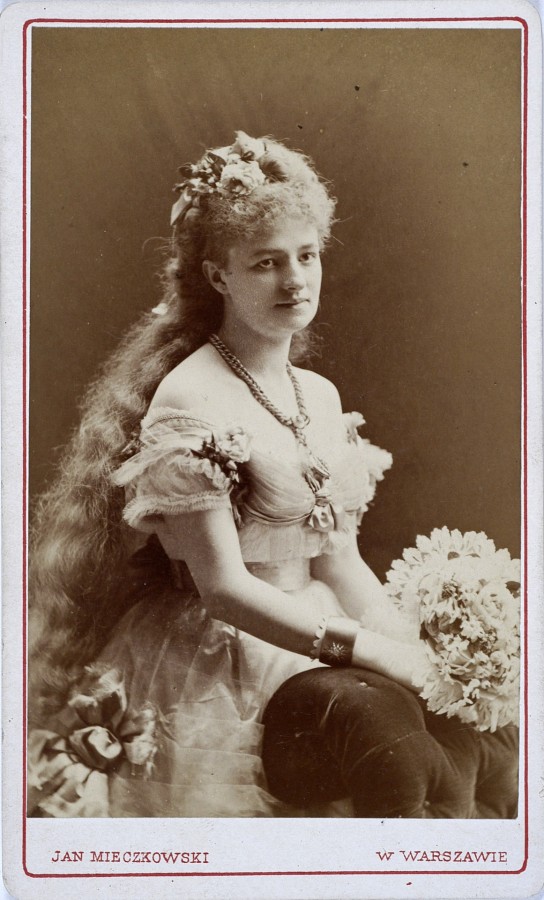 Helena Modrzejewska jako Gabriela w Frou-frou, H. Meilhaca i L. Halévy’ego Helena Modrzejewska jako Gabriela w Frou-frou, H. Meilhaca i L. Halévy’ego