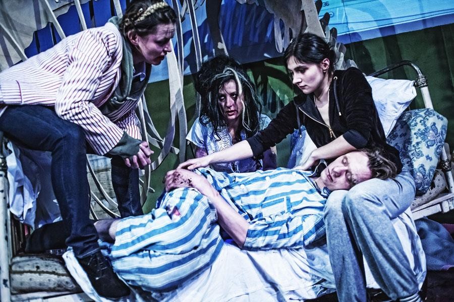 Teatr Dramatyczny im. Jerzego Szaniawskiego w Wałbrzychu, O dobru: Mirosława Żak, Agnieszka Kwietniewska, Małgorzata Białek, Andrzej Kłak Teatr Dramatyczny im. Jerzego Szaniawskiego w Wałbrzychu, O dobru: Mirosława Żak, Agnieszka Kwietniewska, Małgorzata Białek, Andrzej Kłak