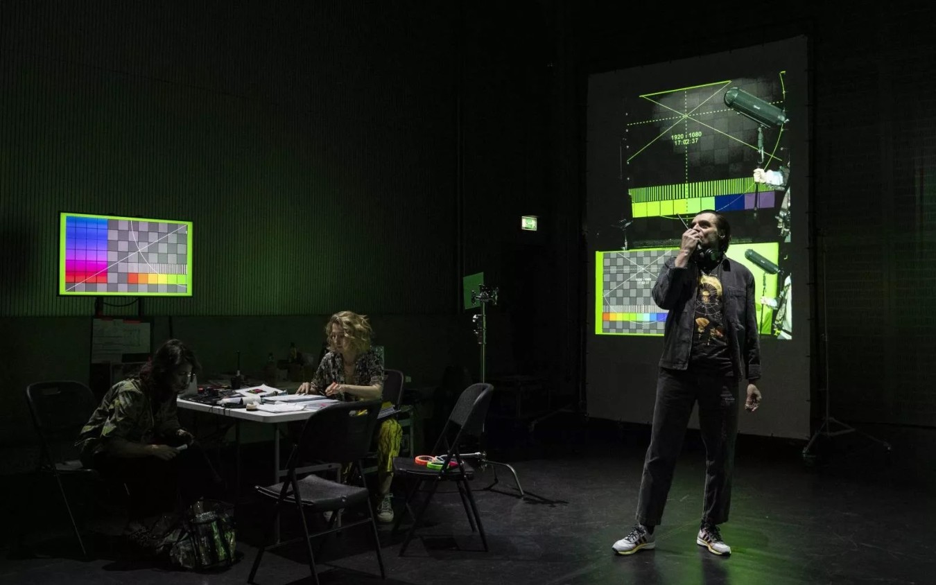 Nowy Teatr w Warszawie, Uśmiechnięty Nowy Teatr w Warszawie, Uśmiechnięty