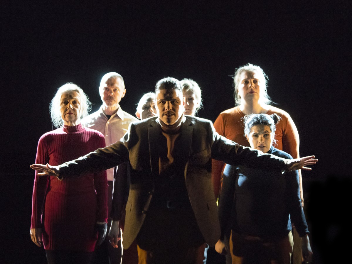 Moomsteatern, The Erased: w środku Dennis Nilsson