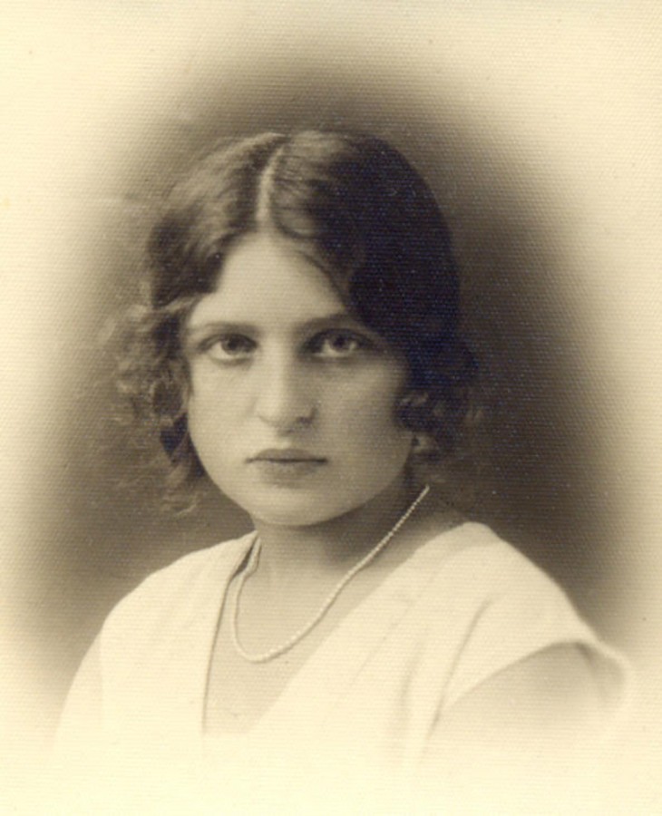Regina Orzech (lata 20. XX wieku), fot. z Archiwum Uniwersytetu Warszawskiego Regina Orzech (lata 20. XX wieku), fot. z Archiwum Uniwersytetu Warszawskiego