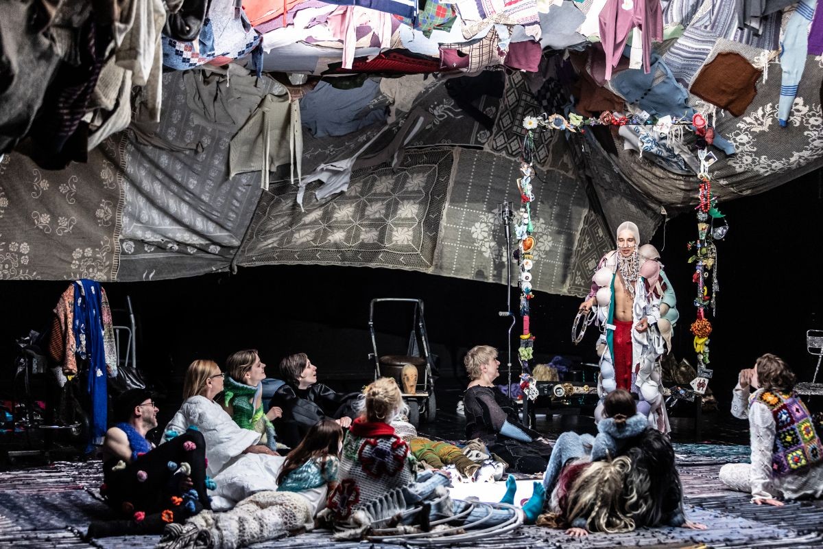 Wrocławski Teatr Współczesny, Trąbka do słuchania