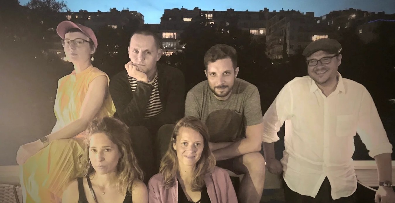 InSzPer: w górnym rzędzie Weronika Szczawińska, Piotr Wawer Jr, Michał Buszewicz i Grzegorz Reske, w dolnym rzędzie Anna Smolar i Marta Keil InSzPer: w górnym rzędzie Weronika Szczawińska, Piotr Wawer Jr, Michał Buszewicz i Grzegorz Reske, w dolnym rzędzie Anna Smolar i Marta Keil