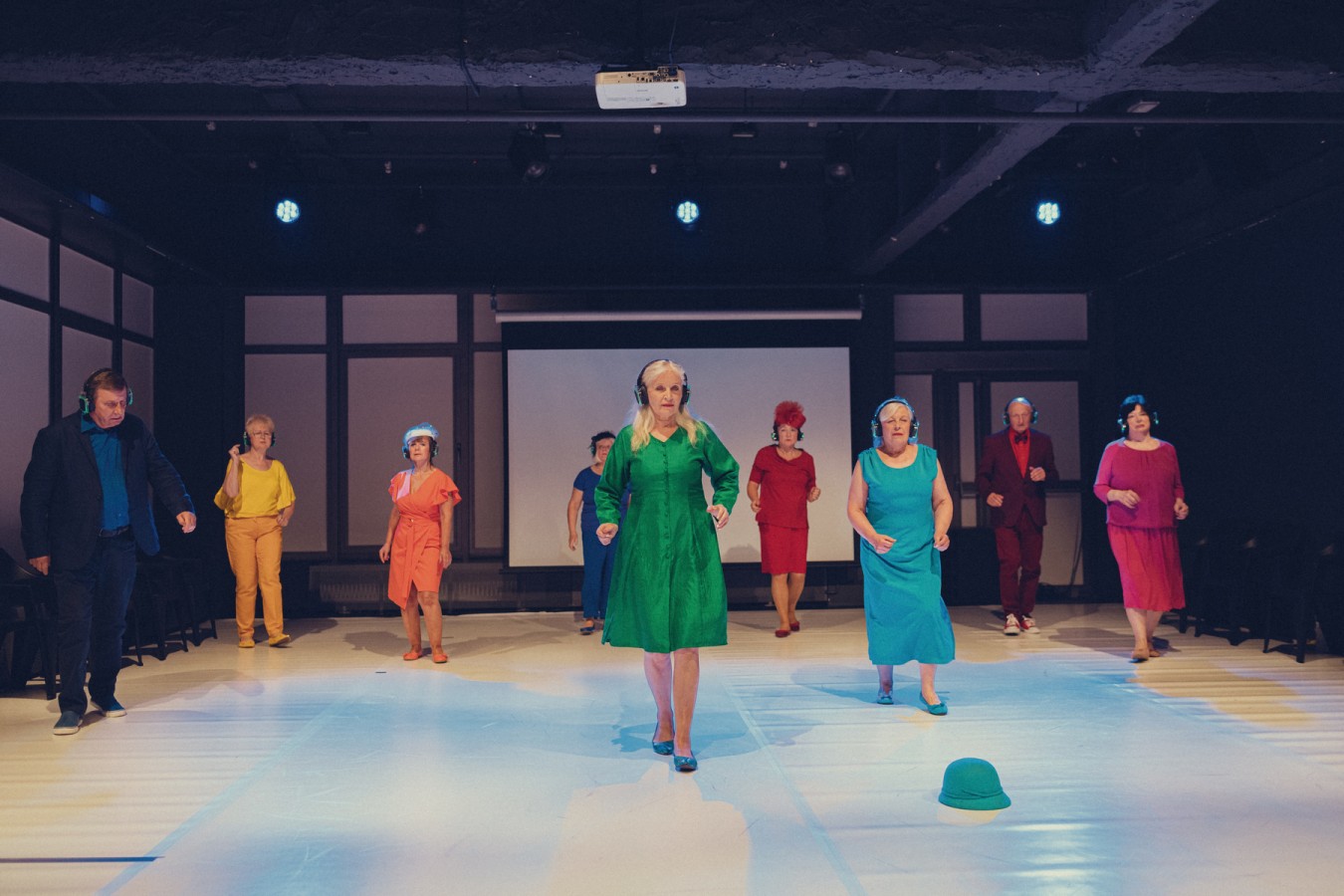 Barbara Bujakowska, Łukasz Laxy, Karol Miękina, The voice of seniors