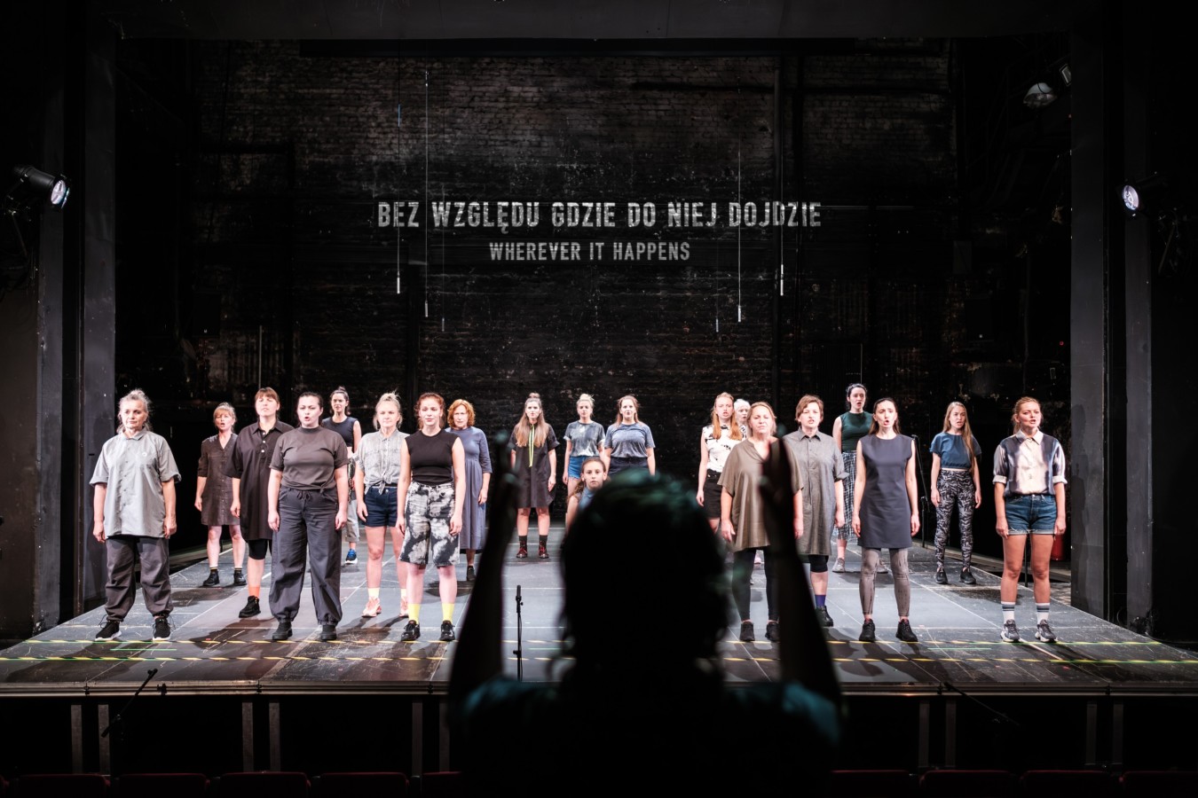 Teatr Powszechny w Warszawie, Maxim Gorki Theater w Berlinie, Fundacja Chór Kobiet, Matki. Pieśń na czas wojny Teatr Powszechny w Warszawie, Maxim Gorki Theater w Berlinie, Fundacja Chór Kobiet, Matki. Pieśń na czas wojny