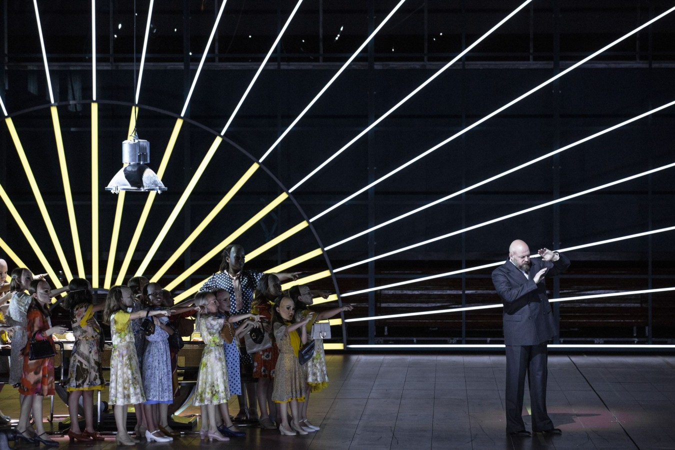 Salzburger Festspiele, Makbet: po prawej Vladislav Sulimsky Salzburger Festspiele, Makbet: po prawej Vladislav Sulimsky