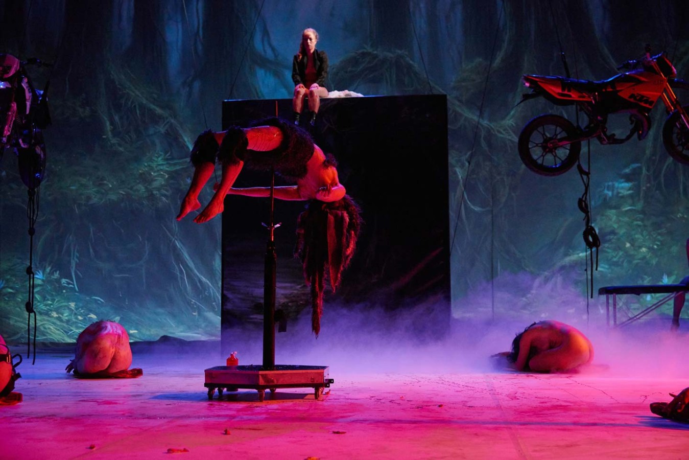 Florentina Holzinger, TANZ; photo: Eva Wuerdinger Florentina Holzinger, TANZ; photo: Eva Wuerdinger