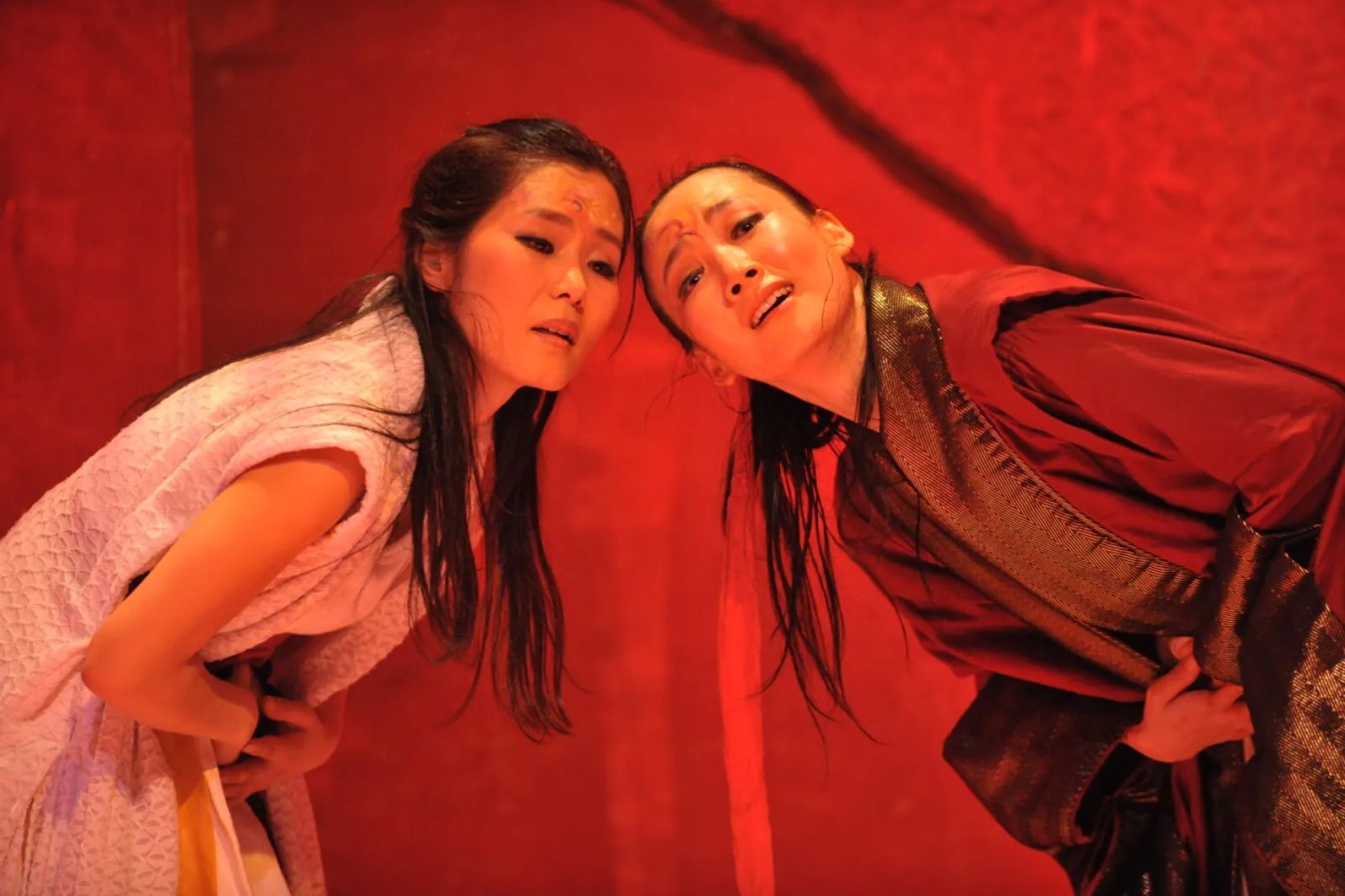 Seoul Factory for the Performing Arts, Medea i jej sobowtór: Kim Sohee, Moon Jaekyung Seoul Factory for the Performing Arts, Medea i jej sobowtór: Kim Sohee, Moon Jaekyung