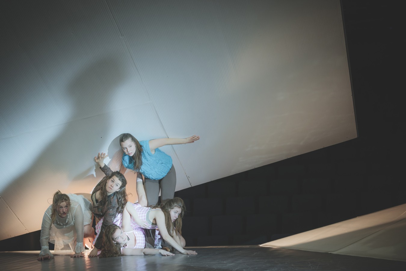 Akademia Sztuk Teatralnych w Krakowie, Amatorki: Michalina Jakubiak, Nina Potapowicz, Aurora Lipartowska, Zuzanna Woźniak, Olga Wojtkowiak