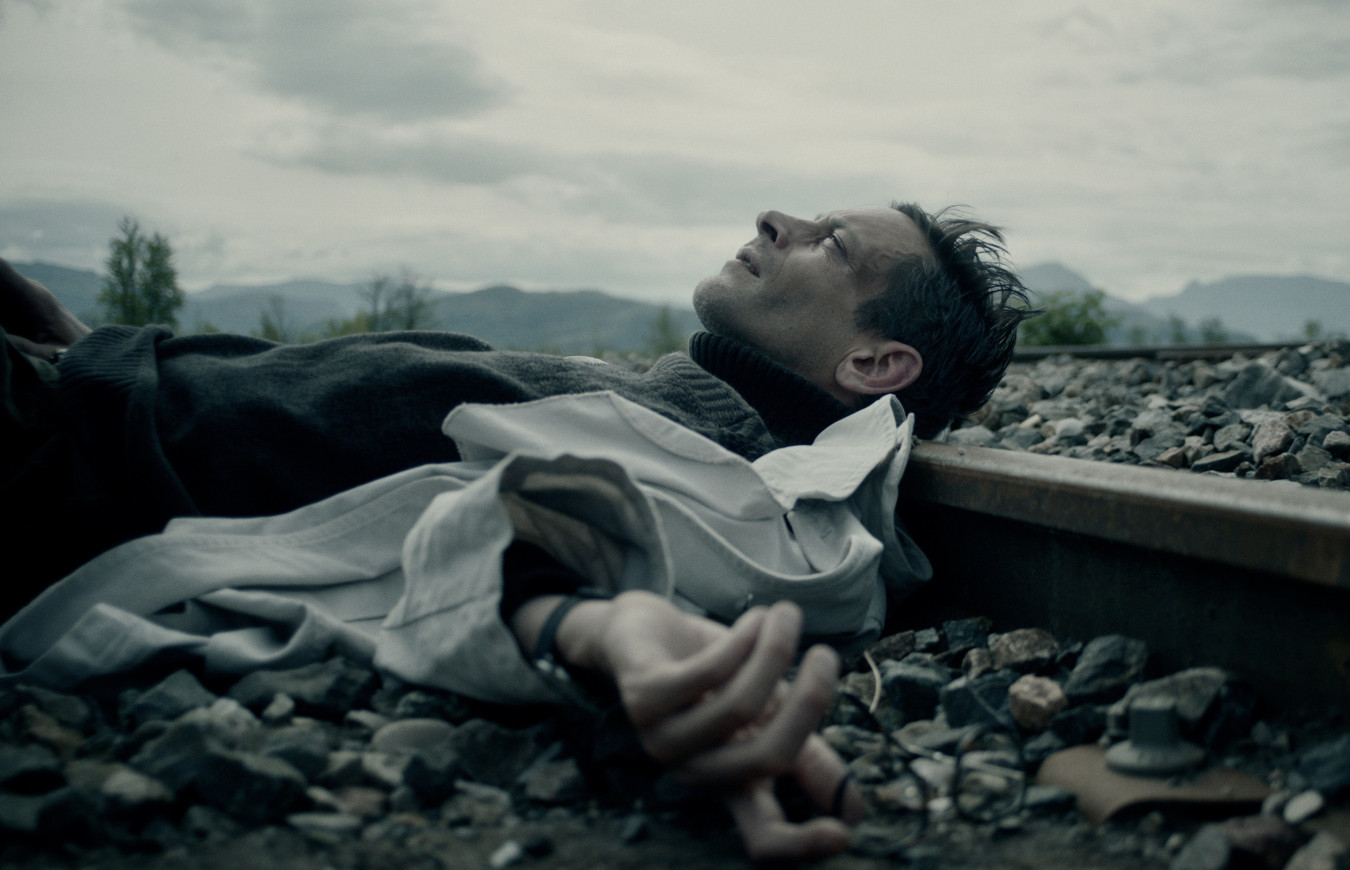 Paul Bereyter na torach,  fotos z video Natana Berkowicza (operator Nikodem Marek); na zdjęciu: Manuel Vallade