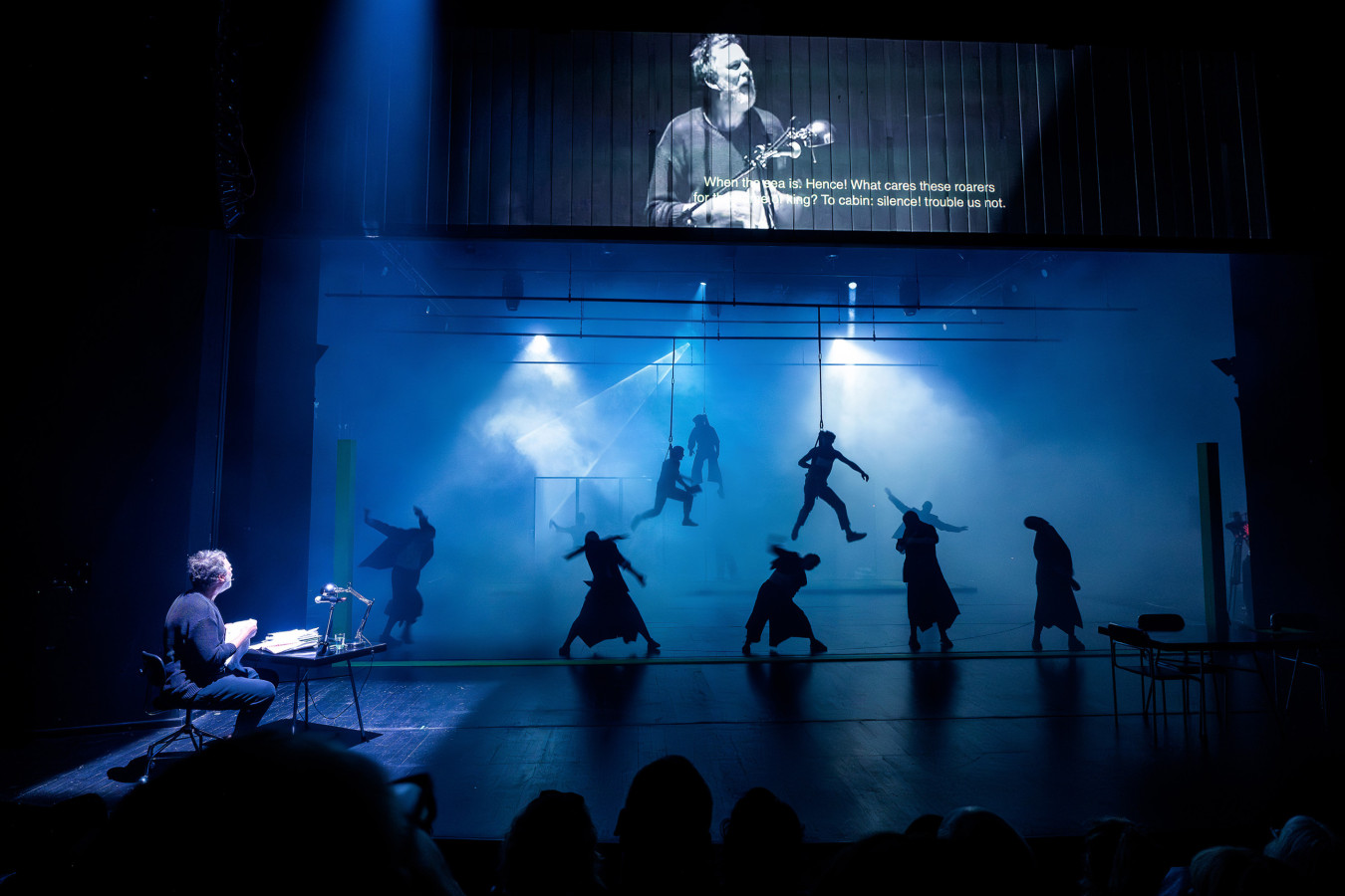 Teatr im. Jana Kochanowskiego w Opolu, Burza. Regulamin wyspy; fot. Dawid Linkowski Teatr im. Jana Kochanowskiego w Opolu, Burza. Regulamin wyspy; fot. Dawid Linkowski