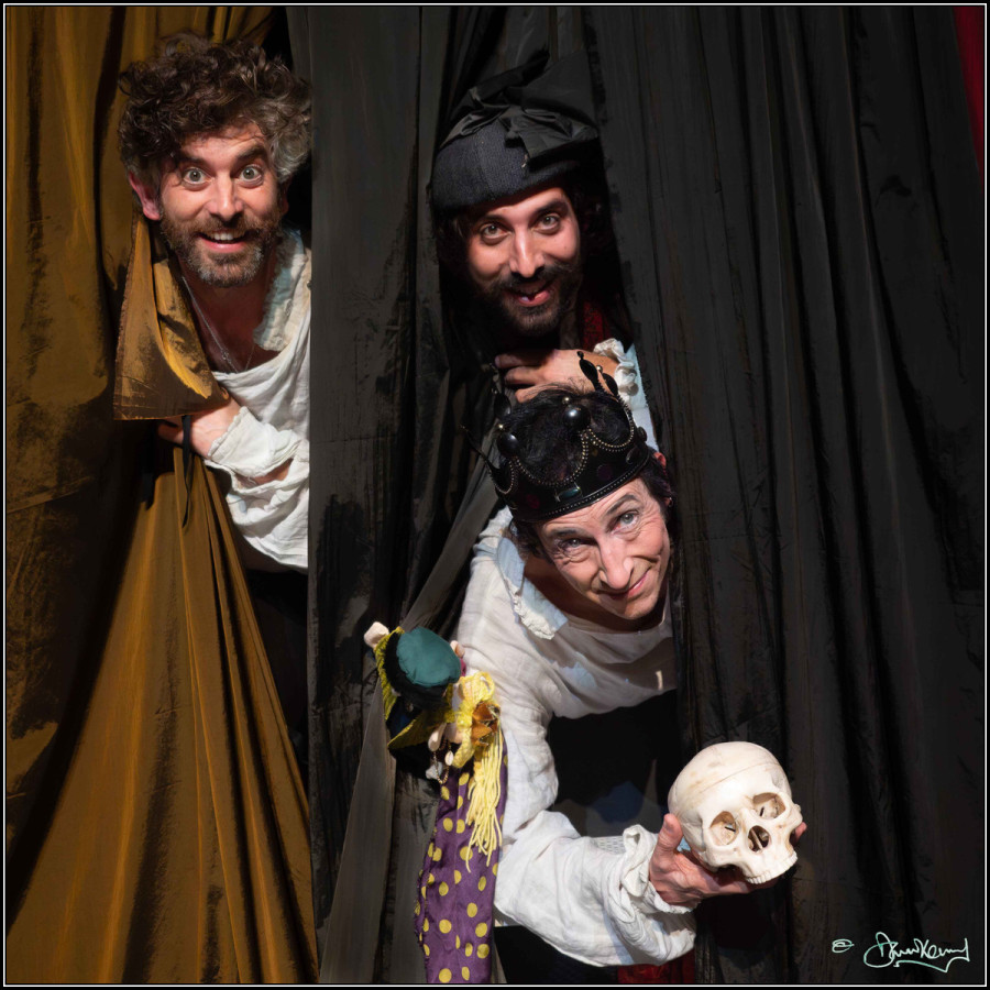 English Theatre Company, La Ribalta Teatr, Hamlet Double Bill; fot. Dawid Kessel English Theatre Company, La Ribalta Teatr, Hamlet Double Bill; fot. Dawid Kessel