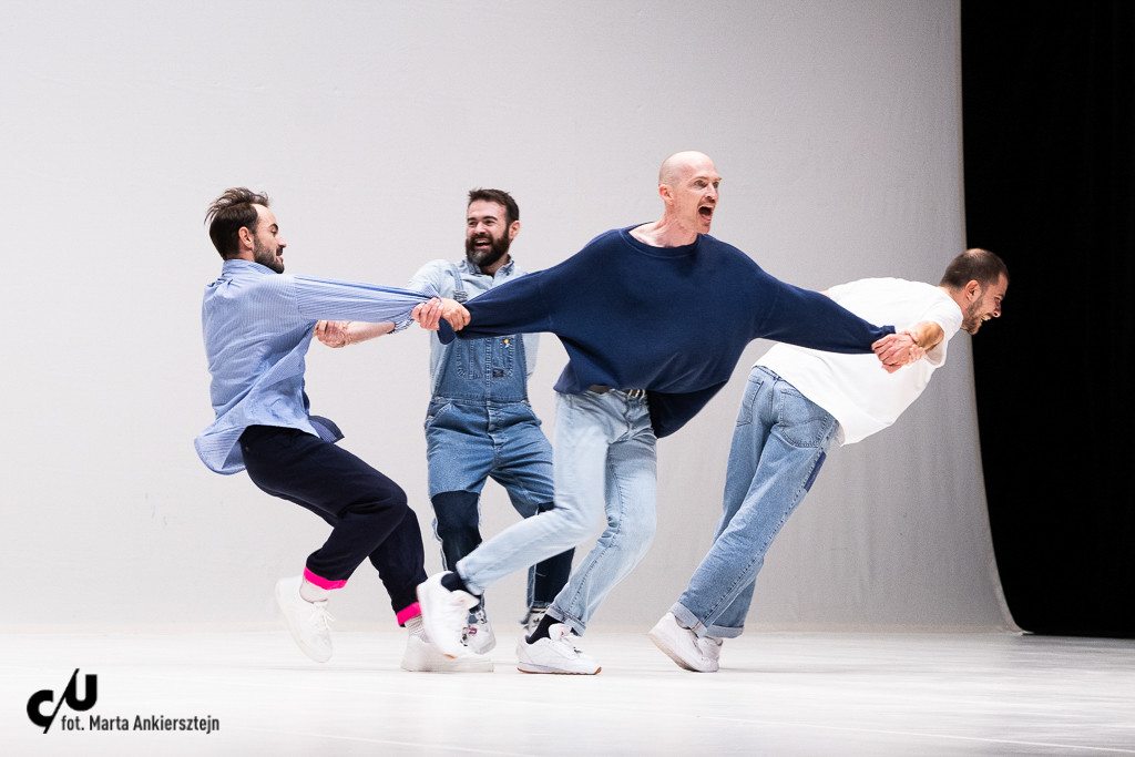 Alessandro Sciarroni, Augusto; fot. Marta Ankiersztejn