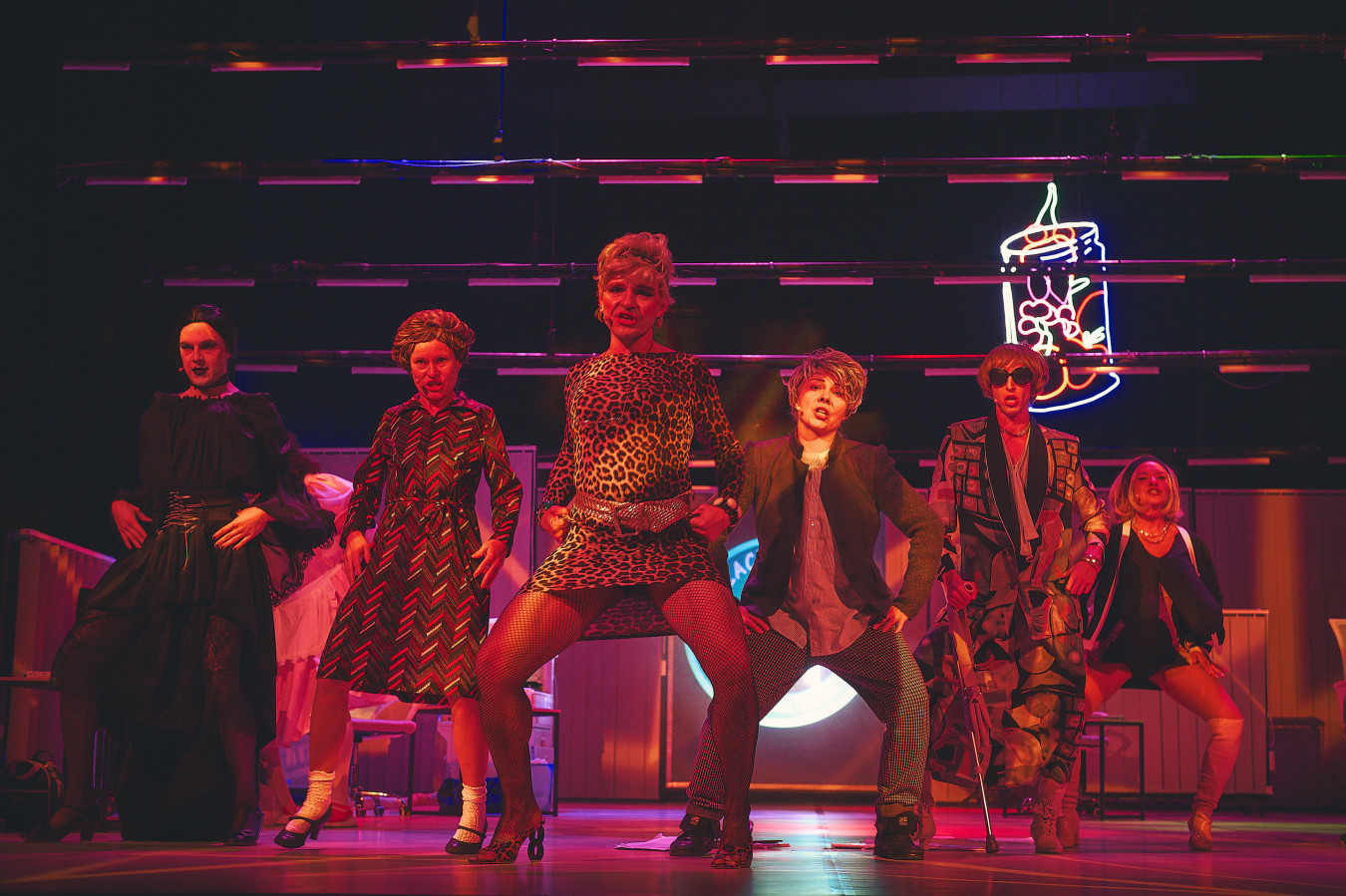 Teatr im. Heleny Modrzejewskiej w Legnicy, The Peasant Women  photo: Karol Budrewicz