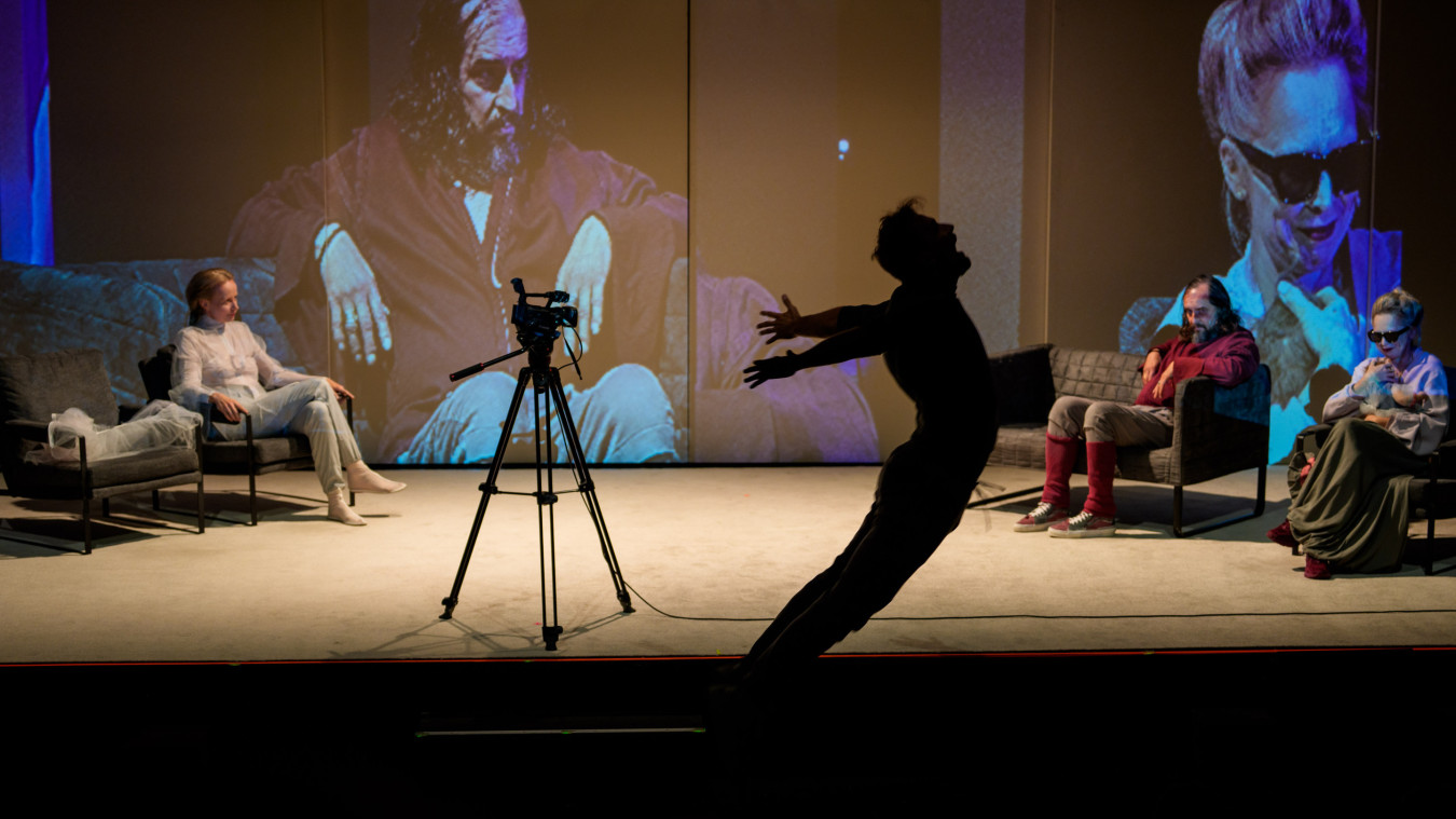 Teatr Powszechny w Warszawie, Opowieść zimowa; fot. Dawid Linkowski  Teatr Powszechny w Warszawie, Opowieść zimowa; fot. Dawid Linkowski