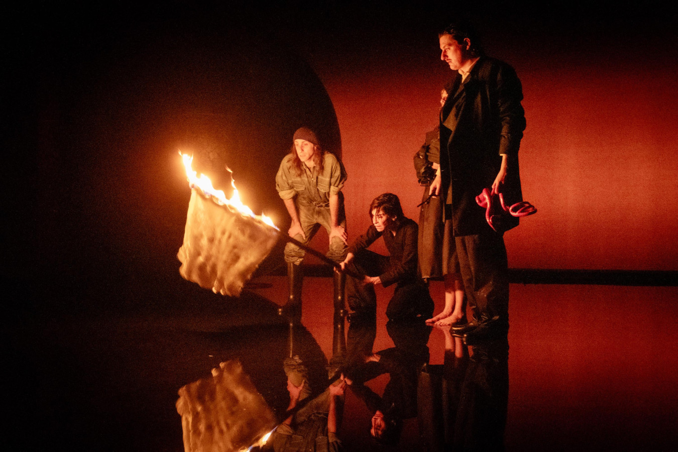 KVS, Toneelhuis, Moeder-Courage; fot. ©Kurt Van Der Elst (mat. Wiener Festwochen) KVS, Toneelhuis, Moeder-Courage; fot. ©Kurt Van Der Elst (mat. Wiener Festwochen)