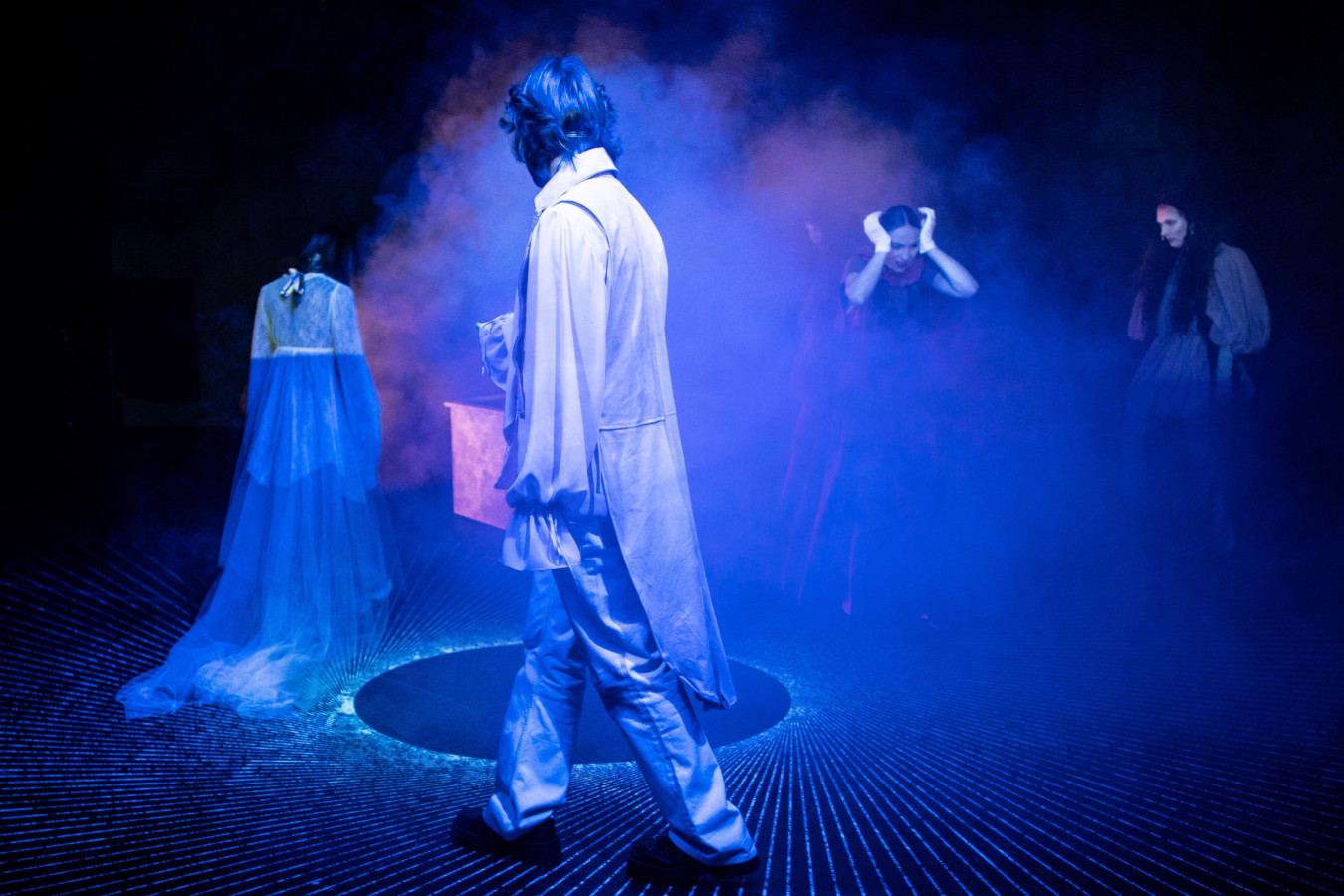 Teatr Dramatyczny w Wałbrzychu, Dracula; fot. Tobiasz Papuczys  Teatr Dramatyczny w Wałbrzychu, Dracula; fot. Tobiasz Papuczys