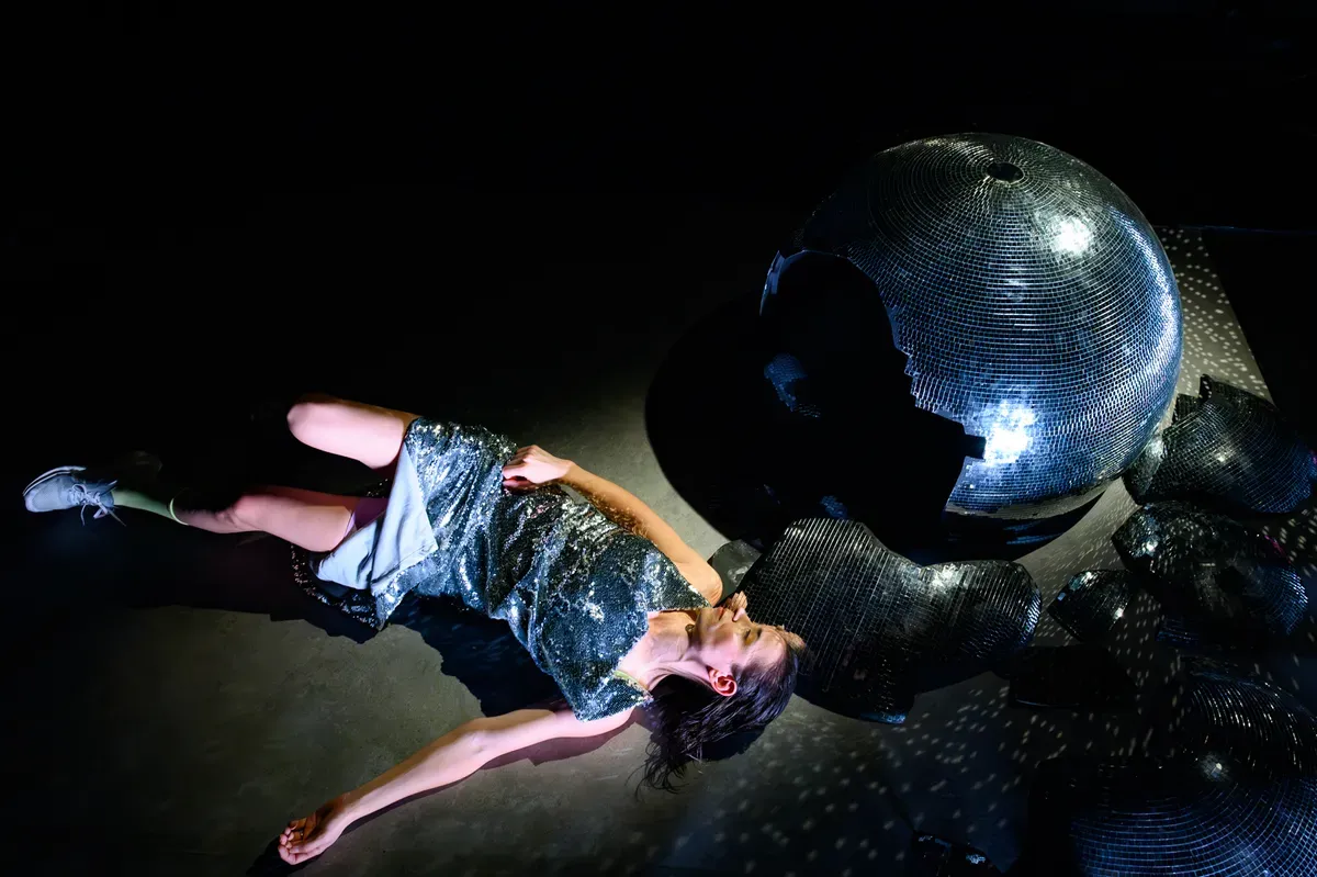 Teatr „Łzy Jána Borodáča”, Outcast; fot. Robert Tappert