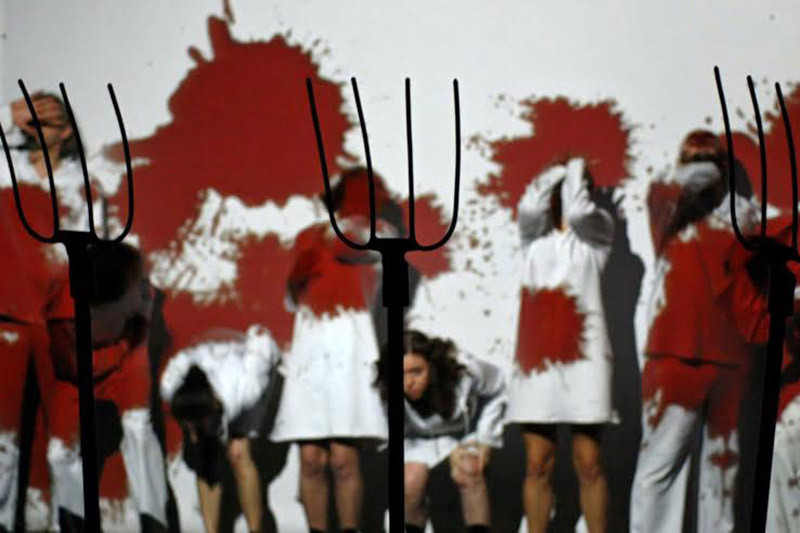 Teatr-studio Arabeski, Dekalog: lokalna wojna światowa; fot. archiwum teatru Arabeski