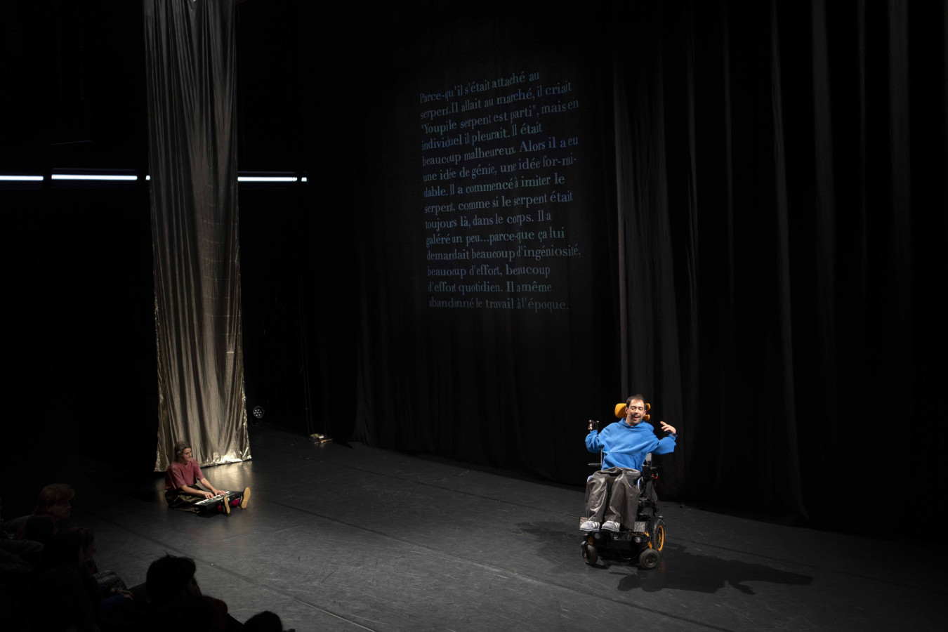 Théâtre National Wallonie-Bruxelles, La Vieille dame et le serpent:  Guillaume Papachristou; fot. © Louka Van Roy 