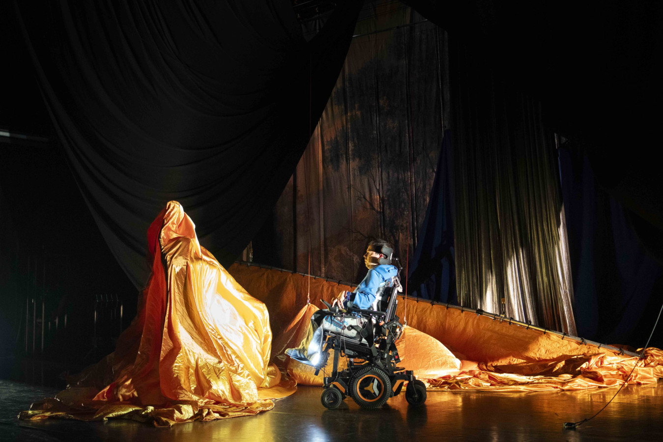 Théâtre National Wallonie-Bruxelles, La Vieille dame et le serpent:  Guillaume Papachristou; fot. © Louka Van Roy