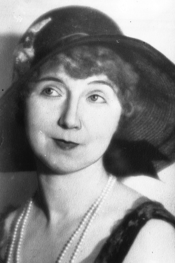 Zofia Jachimecka, lata trzydzieste. Źródło: NAC, zespół „Ilustrowanego Kuriera Codziennego”, https://www.szukajwarchiwach.gov.pl, sygn. 1-K-1534a.