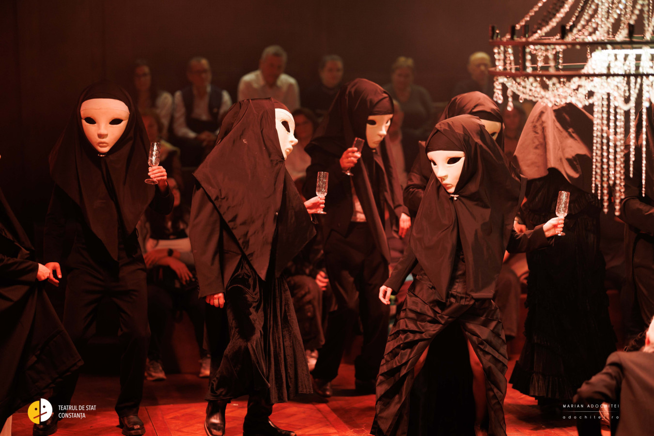 Teatrul de Stat Constanţa, Wiśniowy Sad; fot. Marian Adochitei 