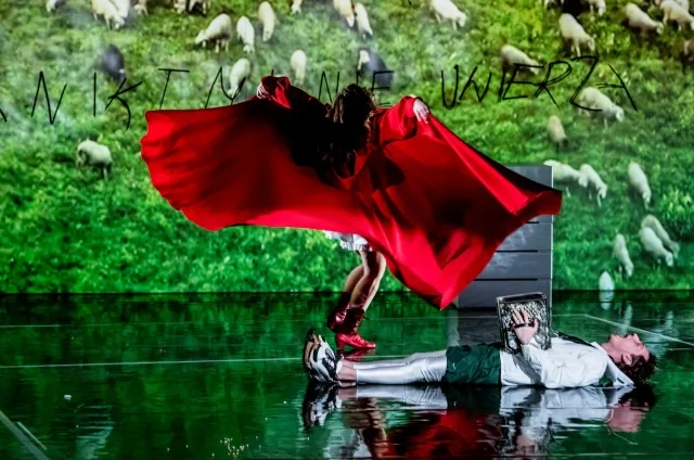 Aleksander Fredro Theatre in Gniezno, No One’s Gonna Believe Me Anyway (I tak nikt mi nie uwierzy); photo: Dawid Stube