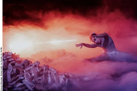 Komuna Warszawa, Kocham balet: Iza Szostak; fot. Pat Mic Komuna Warszawa, Kocham balet: Iza Szostak; fot. Pat Mic